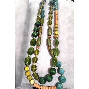 VINTAGE WOOD & ACRYLIC NECKLACE 56 INCHES LONG